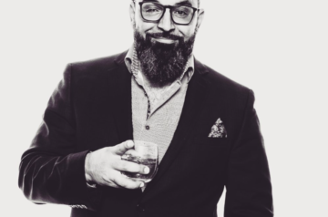 Top Reasons for Hiring a Persian DJ for Your Iranian Wedding