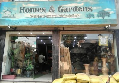 Homes & Gardens