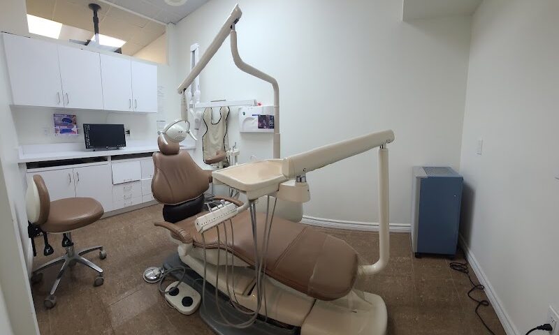 Dr. Hajir Farahmand – Oak Ridges North Dental Clinic