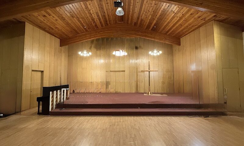 Iranian Church of Richmond Hil کلیسای ایرانیان ریچموند هیل