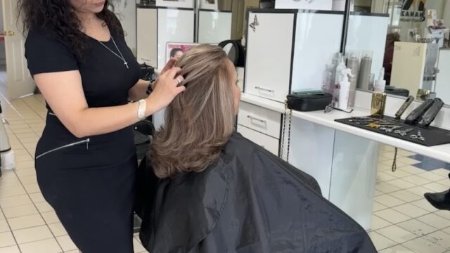 Marjanmomeni,hair dresser هایلایت مو،ابرو،هیرکات مردانه وزنانه، خدمات تخصصی کراتینه وپرتیینه مو