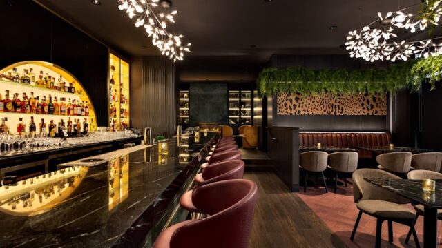 Miraas Restaurant & Bar (Vancouver Downtown)