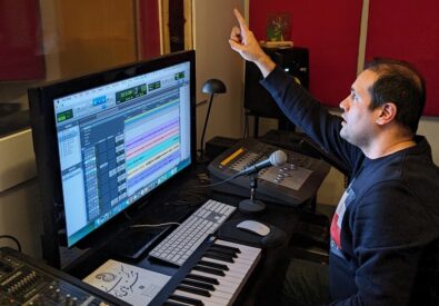 مركز هنرهاى ايرانى I...